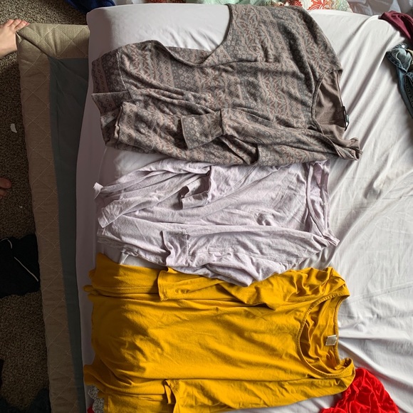 Clothing bundle! - Picture 15 of 16